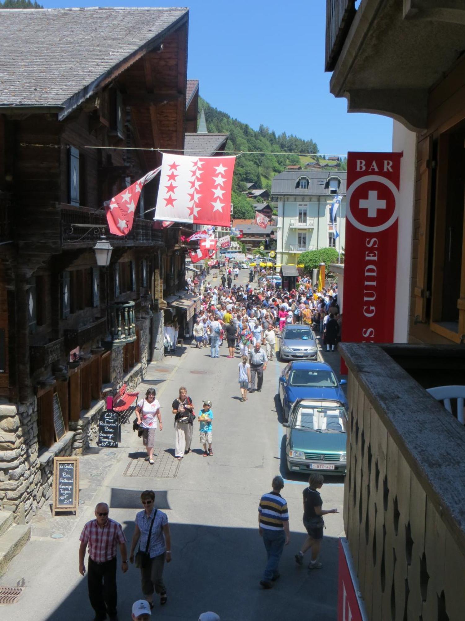 Hotel Suisse Champery Exterior photo