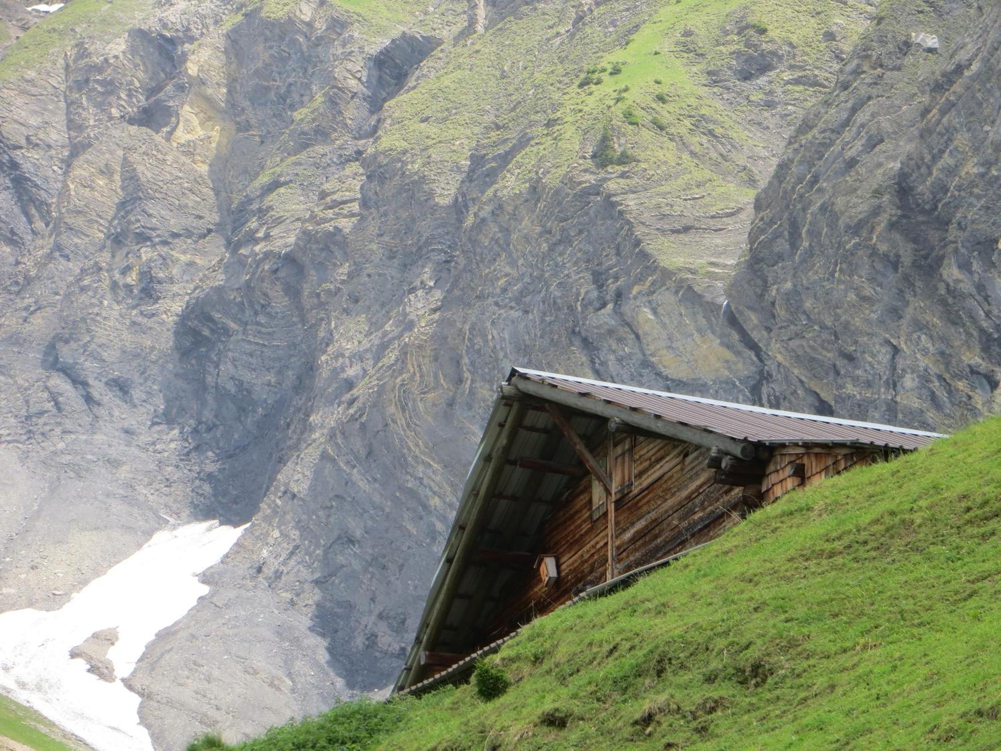 Hotel Suisse Champery Exterior photo