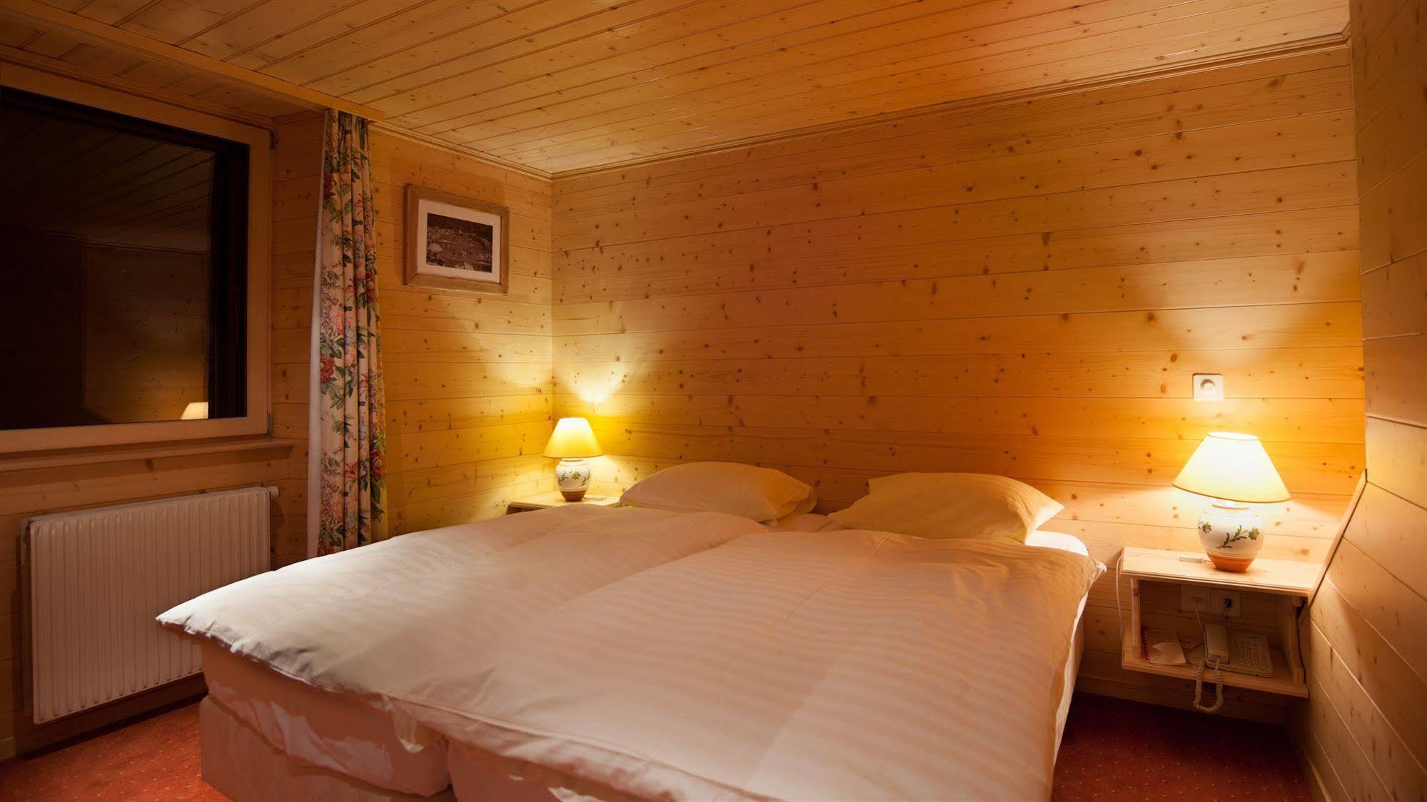 Hotel Suisse Champery Exterior photo